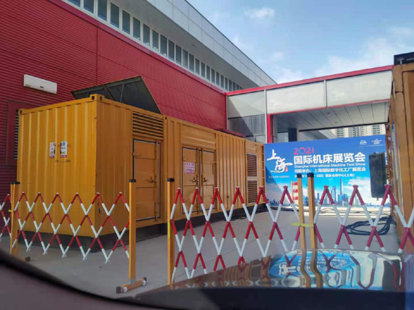 砚山发电车出租-发电机无电压或电压太低怎么办？