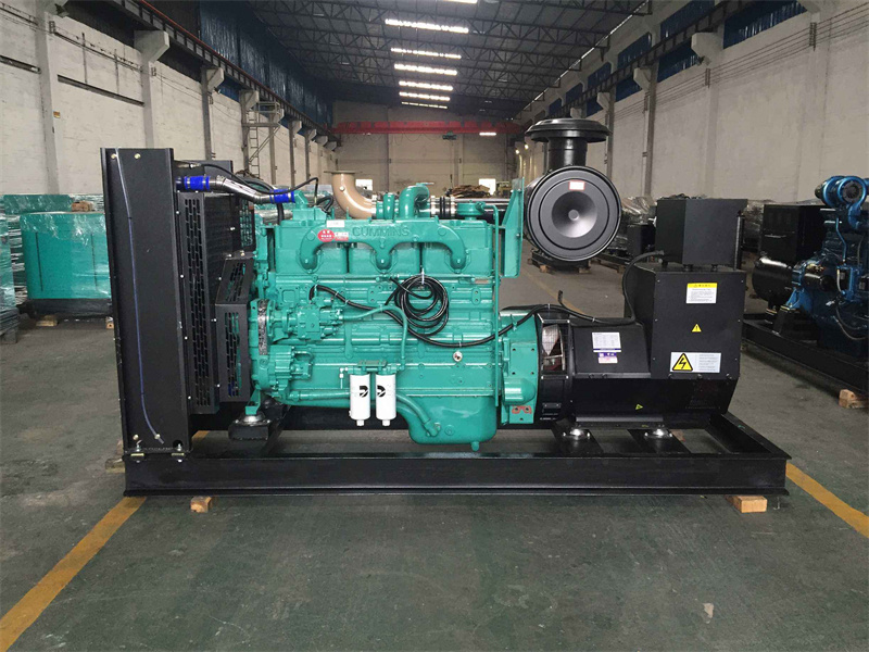 砚山发电机出租租赁如何保证柴油发电机组的正常运行？