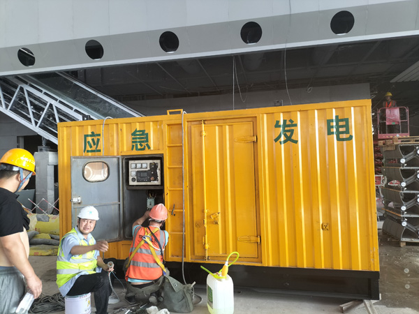 砚山怎样判断空气滤清器是否需要更换？