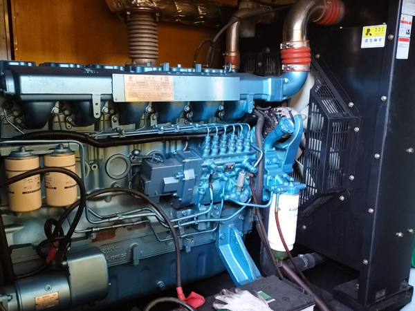 砚山磷酸铁锂蓄电池的使用寿命与哪些因素有关？